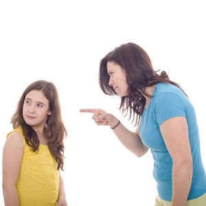10 raisons courantes pourquoi les adolescents se battent avec les parents