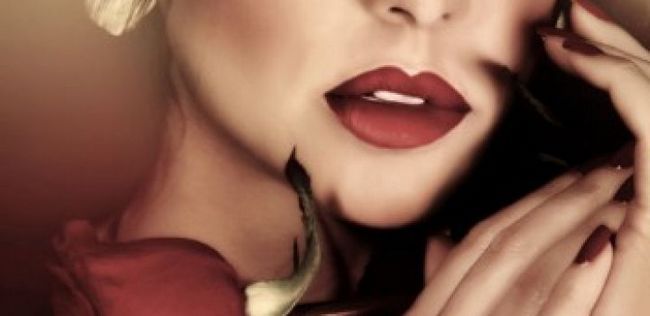 7 conseils de beauté sur la façon d'appliquer et de porter du rouge à lèvres mat