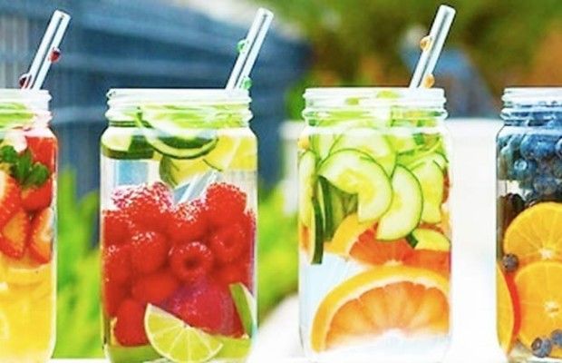 8 recettes simples d'eau citron détox pour la perte de poids