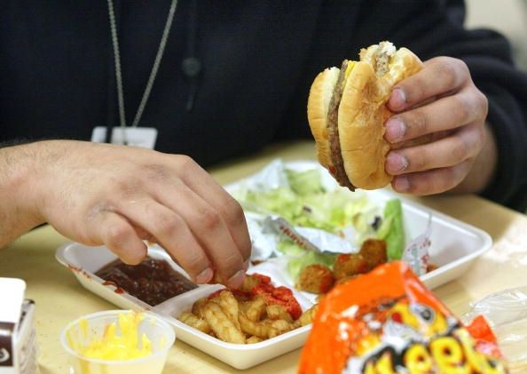 Les fonctionnaires de Chicago l'école adresse Junk Food