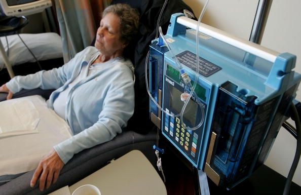 UCSF Cancer Center utilise les dernières technologies au cancer de combat