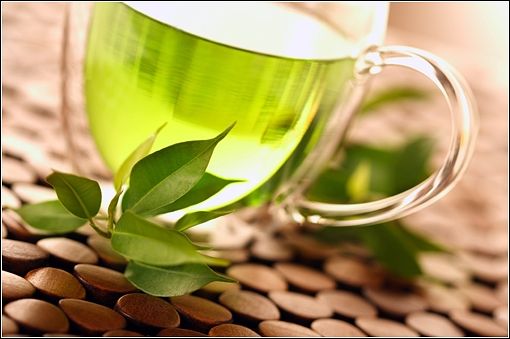 Le thé vert contient des complexes chimiques qui peuvent être utilisés pour fght cancer.