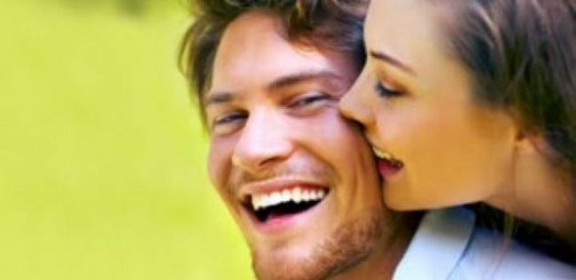 Comment être heureux dans une relation? 10 conseils relationnels couples heureux utilisent