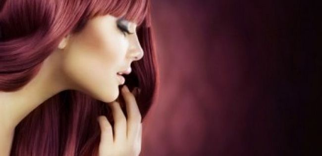 Comment obtenir des cheveux brillants? 8 fantastiques conseils de beauté naturelle pour des cheveux brillants