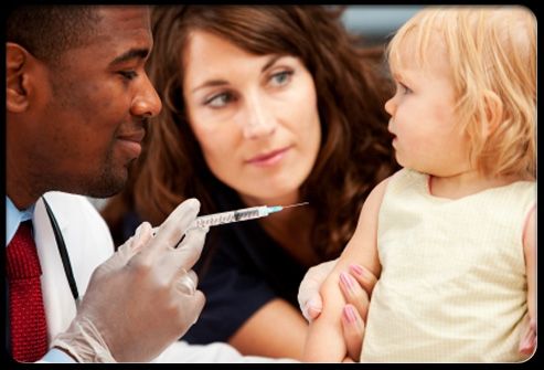 Les médecins disent que les enfants de 6 mois et plus devraient se faire vacciner contre la grippe