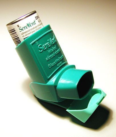 Un inhalateur de l'asthme (Serevent (salmétérol), ne sont plus sur le marché).