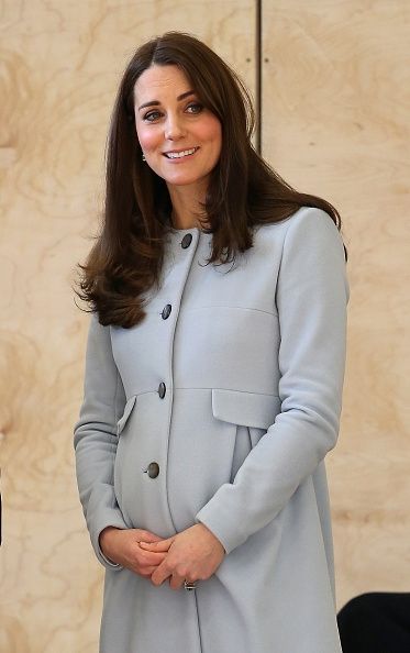 Kate Middleton ouvre le Kensington Leisure Center.