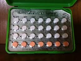 Pilules contraceptives orales sont toujours la forme la plus populaire de contrôle des naissances avec les femmes américaines.
