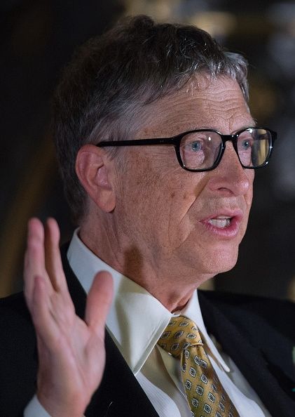 Bill Gates donne une conférence sur l'aide internationale