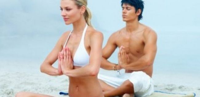 Yoga avantages: 10 raisons pour lesquelles le yoga vous rend plus belle