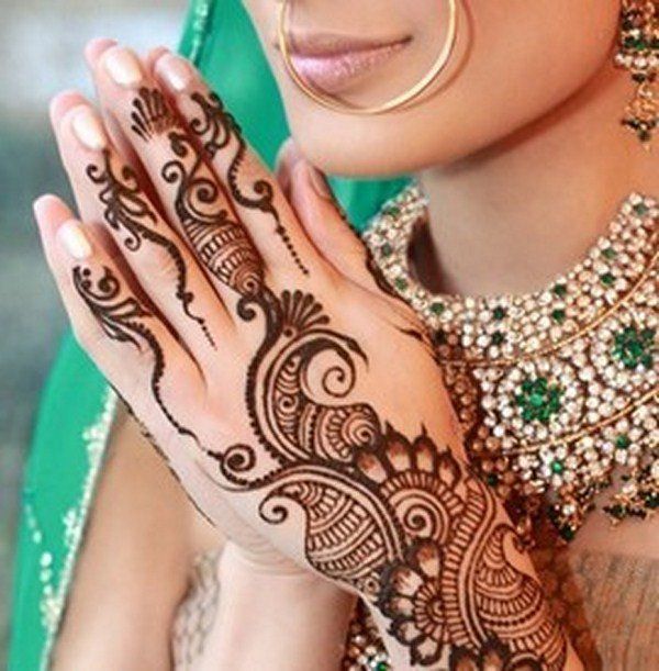 15 Classic & beaux dessins mehndi / henné qui est facile à essayer