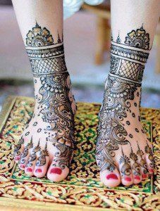 Meilleurs designs mains pleines mehandi / henné avec des photos