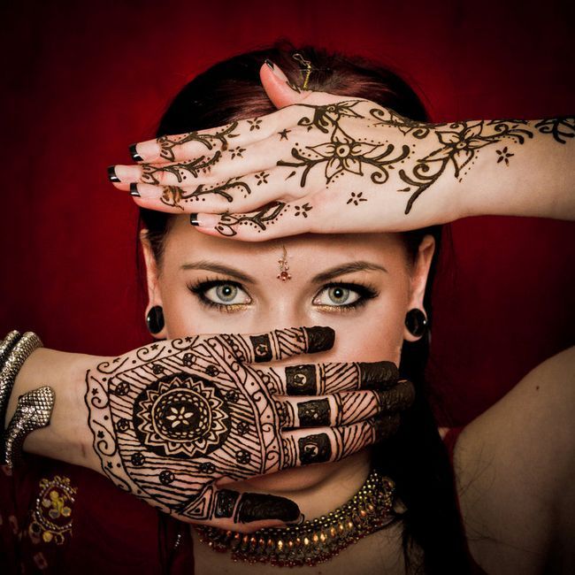 Meilleurs designs mehndi / henné pour votre engagement