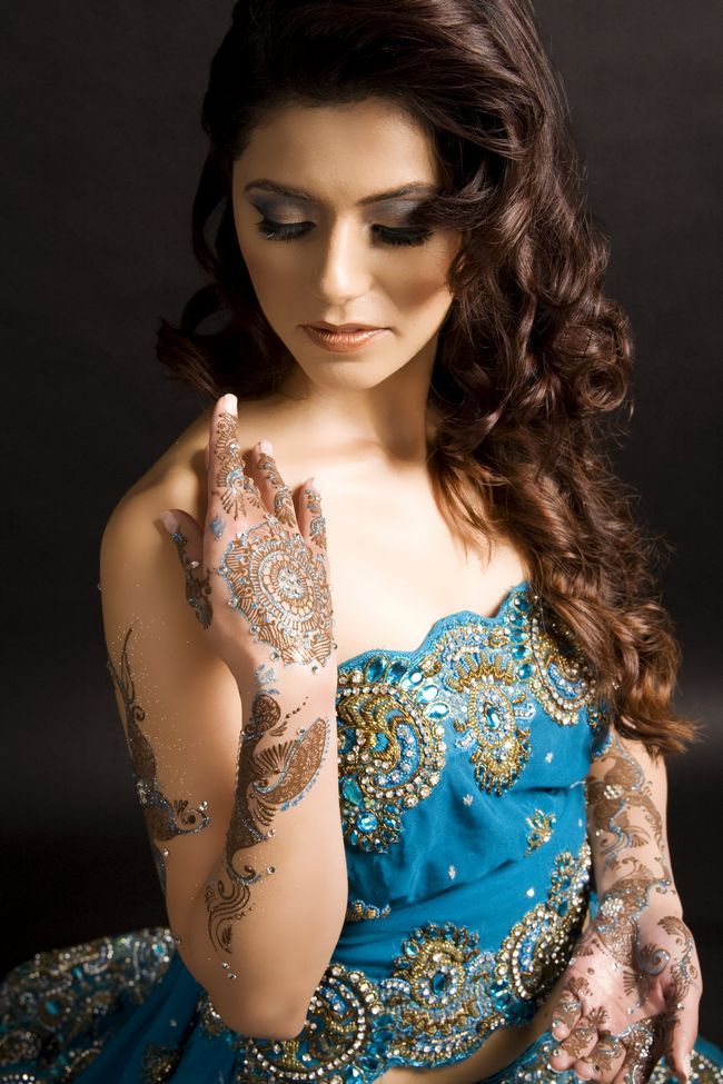 Gujarati mehndi / dessins au henné pour les mains pleines avec des photos