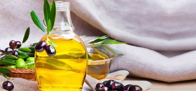 Comment faire pour utiliser l'huile d'olive pour traiter les pellicules?