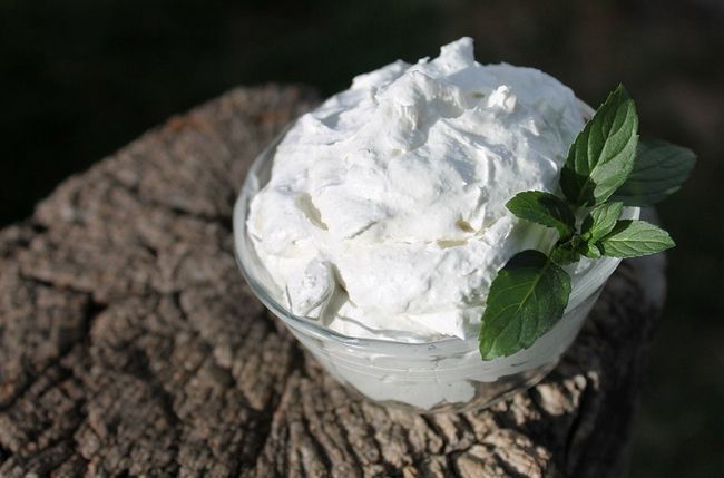 Lavande menthe apaisante de beurre pour le corps à base de plantes