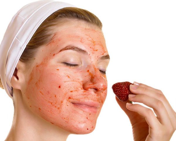 masque de fraises pour l'éclaircissement de la peau