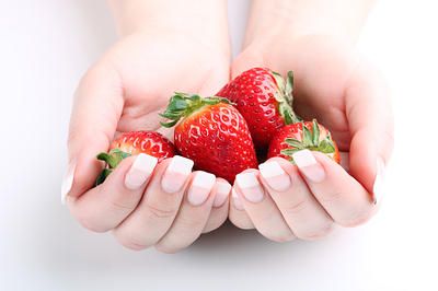 fraises pour la croissance des ongles