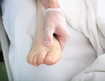 Top 10 des avantages pour la santé de massage des pieds et réflexologie
