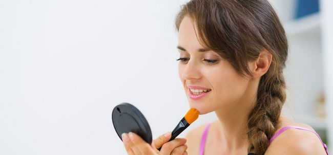 Top 10 Conseils de maquillage qui fera de vos matinées facile