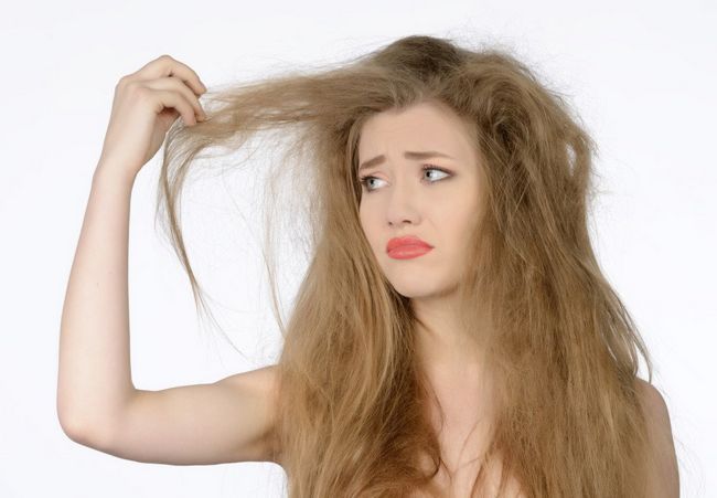 Qu'est-ce que le sérum de cheveux - avantages, des conseils pour utiliser du sérum de cheveux