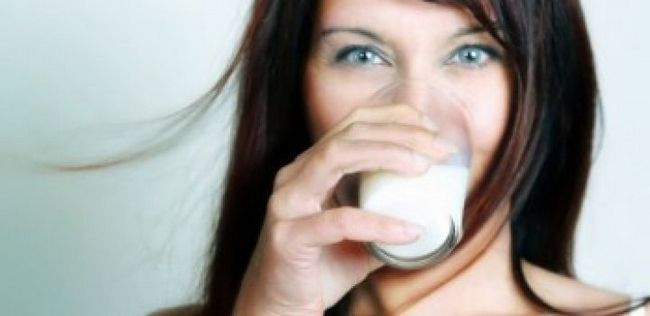12 avantages merveilleux de lait d'amande