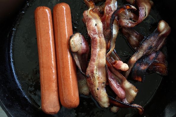 Attention, bacon amoureux, votre viande préférée peuvent causer le cancer, selon les experts de la santé