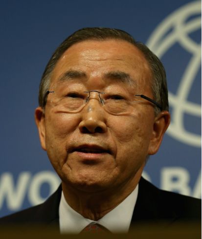 Ban Ki-moon, Secrétaire général des Nations unies, parle Ebola lors d'une conférence de nouvelles au siège du Groupe de la Banque mondiale, le 21 Novembre, 2014 Washington, DC.
