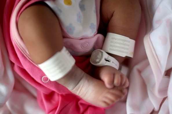États et territoires ont besoin de meilleures politiques pour le transport des grossesses à haut risque et les nouveau-nés à des installations de soins.
