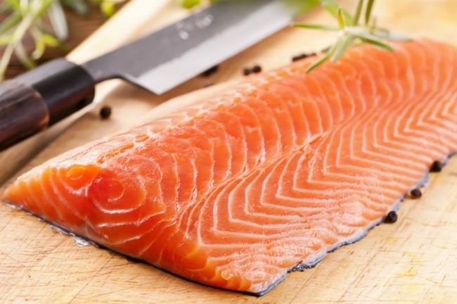 Mangez saumon sauvage brûler les graisses rapidement