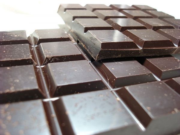 Peuvent les bienfaits du chocolat noir nous sauver de blues de l'après-midi?