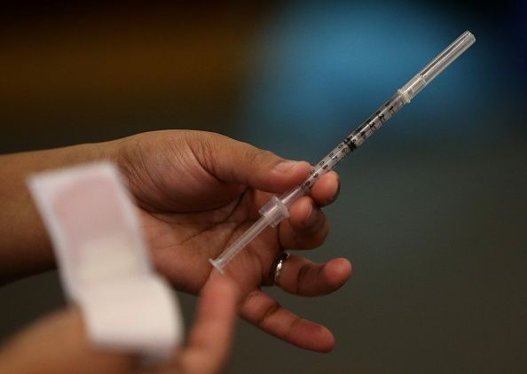 La prise de médicaments anti-cholestérol peut réduire l'efficacité du vaccin contre la grippe.