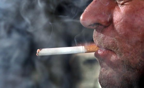Plusieurs bars Washington Défiez interdiction de fumer