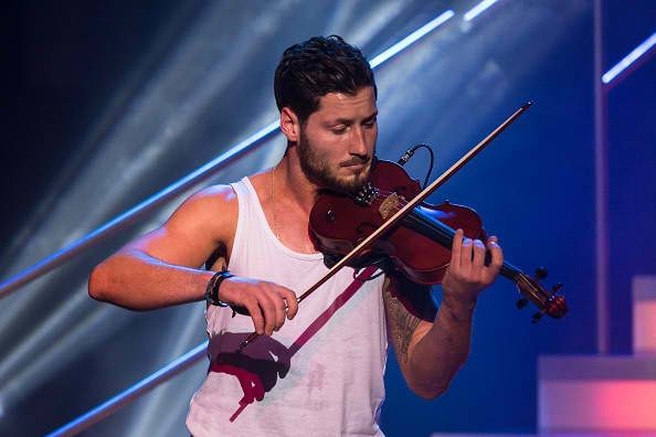 Val Chmerkovskiy à 2014 & # 034-Dancing with the Stars & # 034- Live Tour.