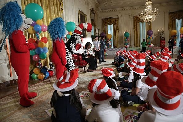 Michelle Obama accueille des élèves de A'Let's Move' Event At White House