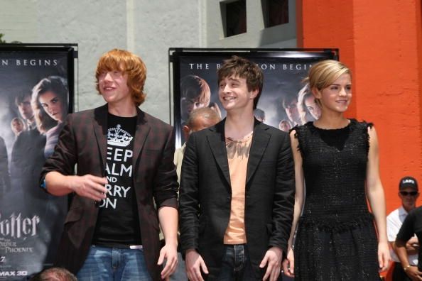 Harry Potter Et Cast main'Wand-Print' Ceremony