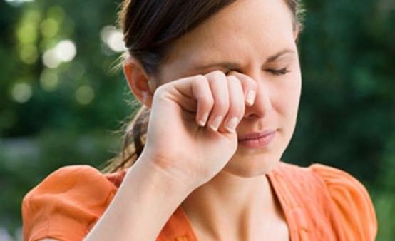 Accueil recours pour les yeux qui piquent traitement
