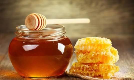 Utilisez miel pour l'acné et de traitement de l'acné Cicatrices