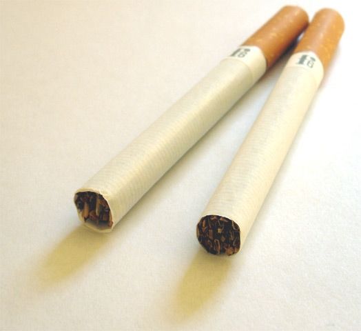 Le cancer du poumon est plus seulement un'smokers' disease', according to a leading doctor. There are so many that develop the disease without ever smoking a cigarette.