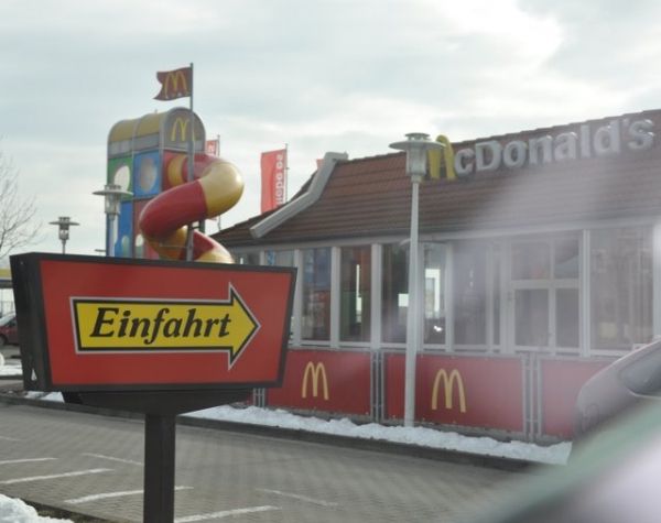 McDonald's, has been dropped from one of Germany's youth nutritional programs amidst protests from parents and other health organizations.