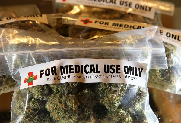 L'Association médicale canadienne affirme qu'il est une mauvaise pratique médicale d'autoriser un produit, telles que la marijuana médicale, qui n'a pas passé par le test correct