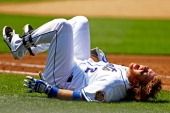 Justin Turner des Mets de New York souffrent certains maux de dos après une chute. Justin Turner des Mets de New York souffrent certains maux de dos après une chute.