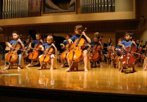 Jouer de la musique aide les enfants à réussir à l'école