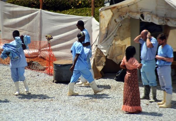 Virus Ebola en Afrique de l'Ouest Virus Ebola en Afrique de l'Ouest