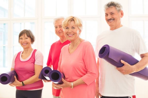 Hatha yoga peut aider à améliorer les capacités conginitive des personnes âgées.