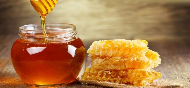 10 Les utilisations médicinales étonnantes de miel