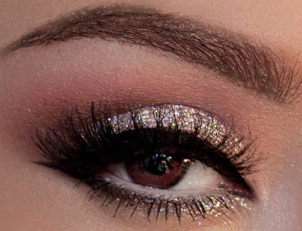 paillettes argent maquillage des yeux
