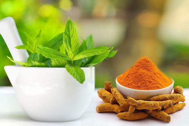 Curcuma et à la menthe