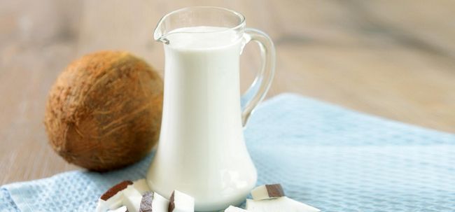 4 façons simples à préparer lait de coco à la maison