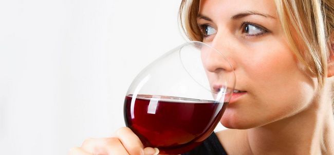 5 avantages étonnants de vin rouge pour le vieillissement Anti
